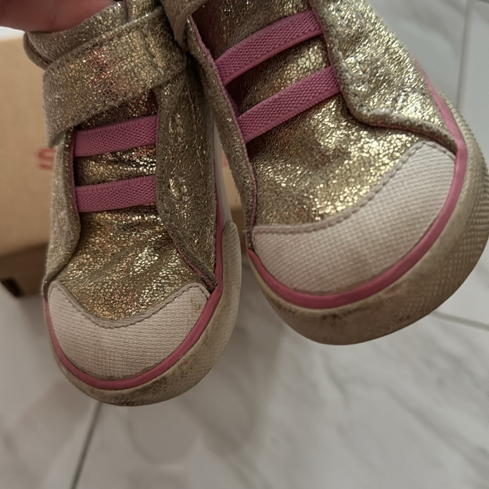 See Kai Run Gold & Pink Sneaker - Picture 6 of 7
